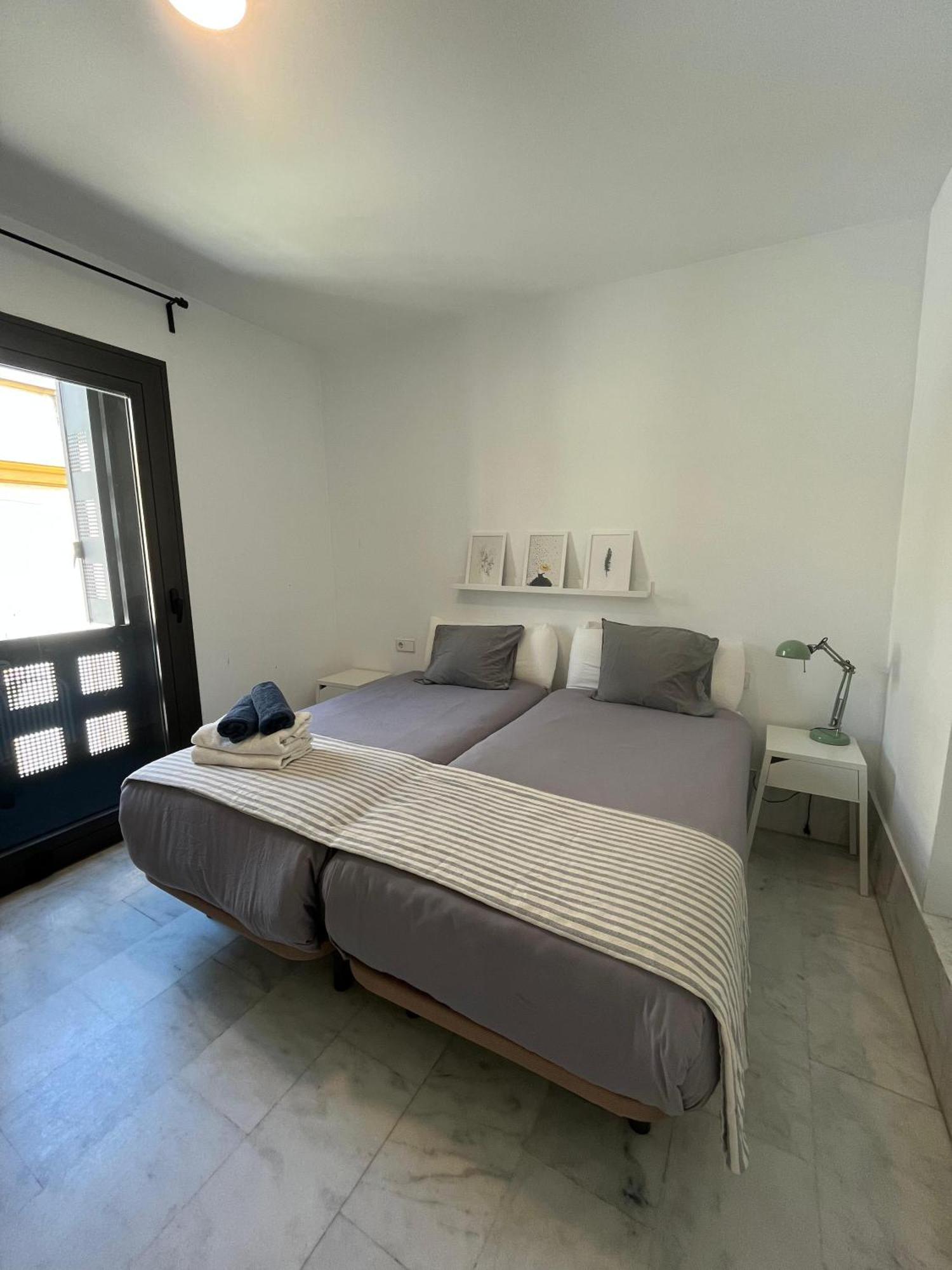 Center Sevilla Confort 7 ภายนอก รูปภาพ